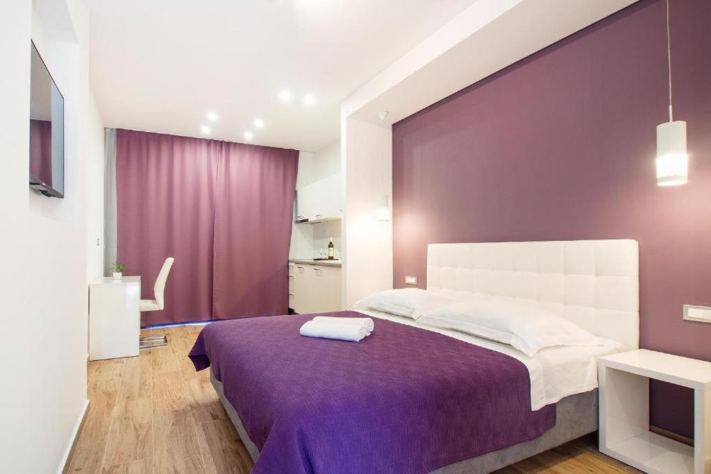 Bed & Breakfast Pino Podstrana Luaran gambar